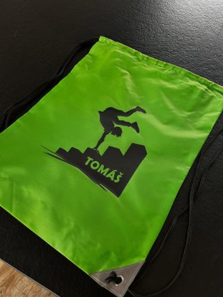 Co ještě, ještě pod stromeček? 🌲 🎁 Batoh na míru, pro malého sportovce 💪🥅🏒🛼⚽️ Chceš, aby tvůj malej sportovec nosil batoh,...